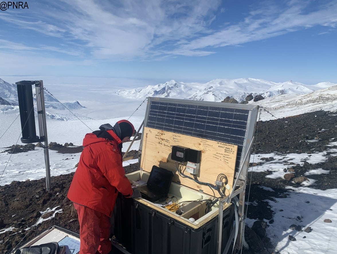 stazione monitoraggio vulcani in antartide