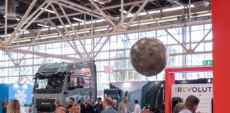 Ricarica veicoli elettrici: torna E-Charge 2026 E-Charge 2026 a BolognaFiere: focus su ricarica di veicoli elettrici e infrastrutture EV. Italia terza al mondo per densità colonnine.