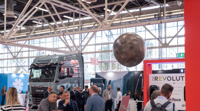 Ricarica veicoli elettrici: torna E-Charge 2026 E-Charge 2026 a BolognaFiere: focus su ricarica di veicoli elettrici e infrastrutture EV. Italia terza al mondo per densità colonnine.