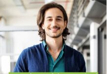 Formazione mainframe per studenti: il progetto IBM Z4Z Programma gratuito IBM per la formazione mainframe studenti: competenze digitali, webinar e certificazioni per il futuro IT.